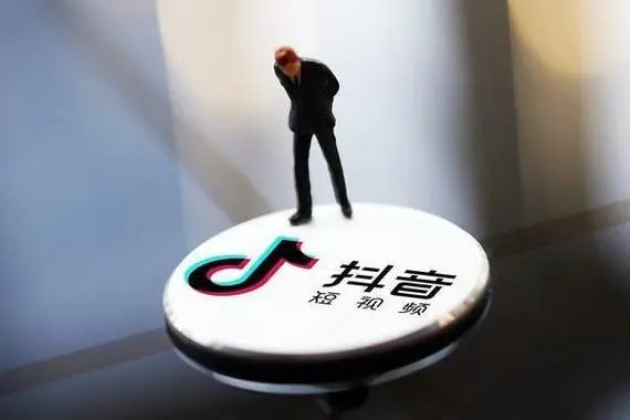 抖音上的交友用户做什么？